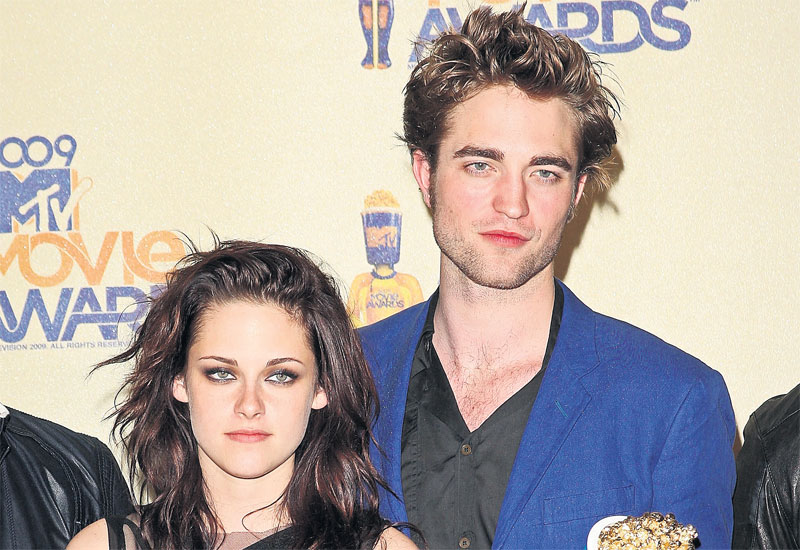 Robert Pattinson, Kristen Stewart are