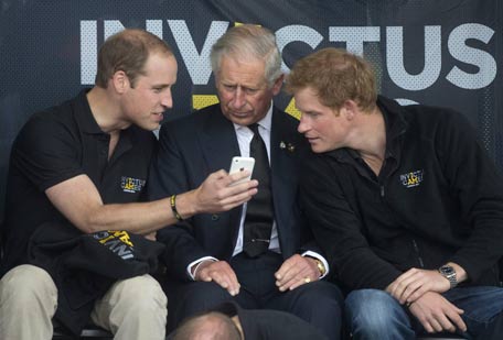 Prince William shares a funny moment with Charles and Harry - Entertainment  - Emirates24|7
