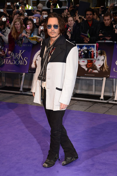 Gothic glamour style at Dark Shadows premiere - News in Images ...