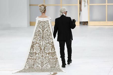 Chanel couture: Pregnant models and Kristen Stewart - Lifestyle ...