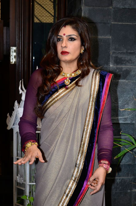 Bollywood beauties light up Diwali: Raveena Tandon, Shilpa Shetty