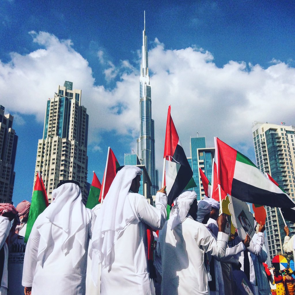 Население дубая 2024. Население Дубая 2023. Национальный праздник Дубай. Дубай численность населения. Мусульманские праздники в Дубаи.