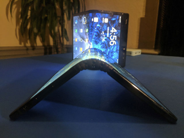 samsung folding screen