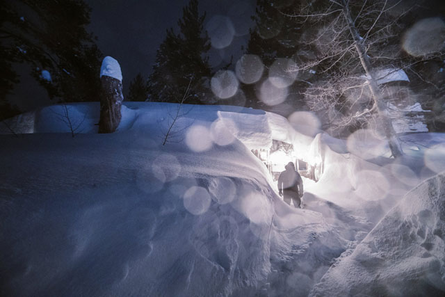 Blizzard, avalanche warnings for California - News - Emirates24|7