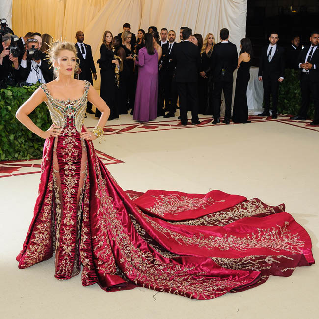Blake Lively lied about her red carpet outfits - Lifestyle - Emirates24|7